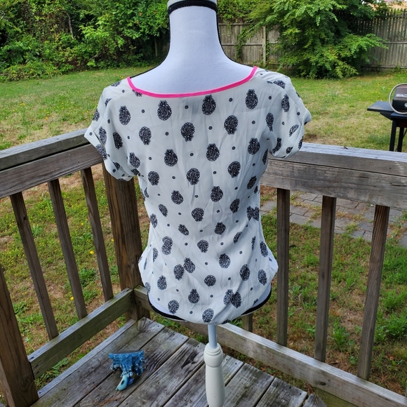 Express XS Top - Picture 2 of 2